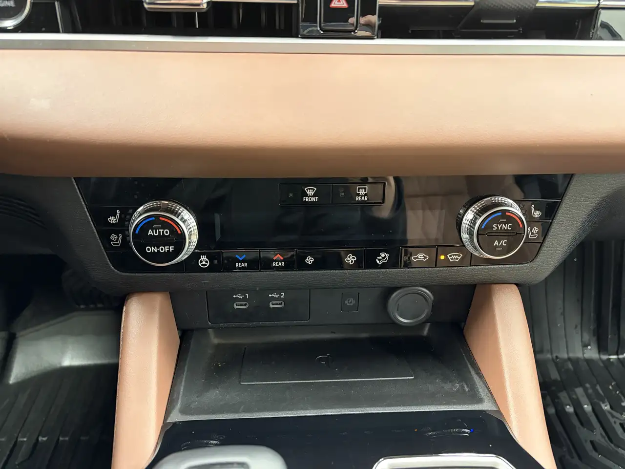 Mitsubishi Outlander снимка Mitsubishi Outlander