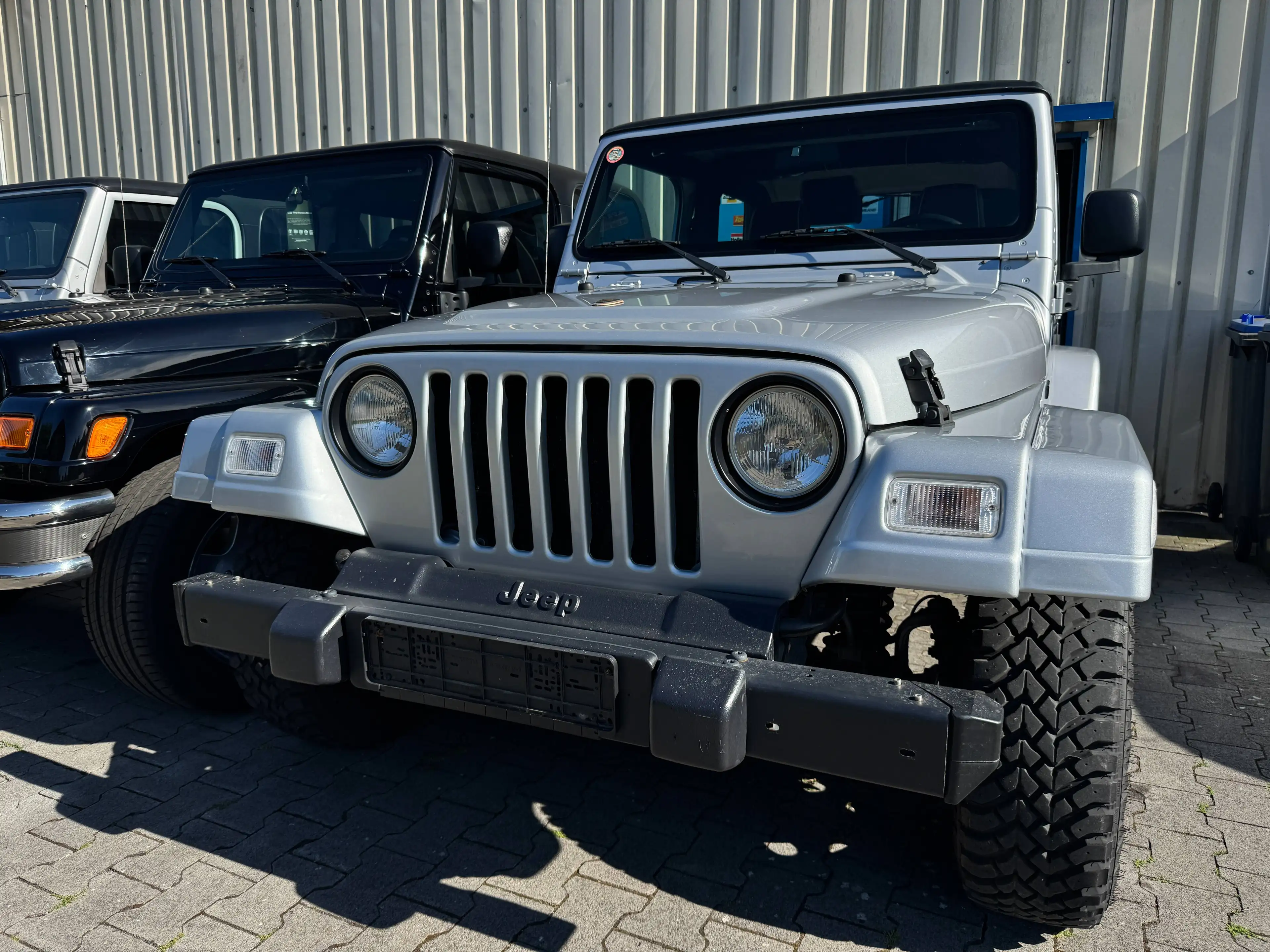 Jeep Wrangler 4.0,  Klima ,6.Gang Schaltgetriebe,Leder, Euro4 — photo 2