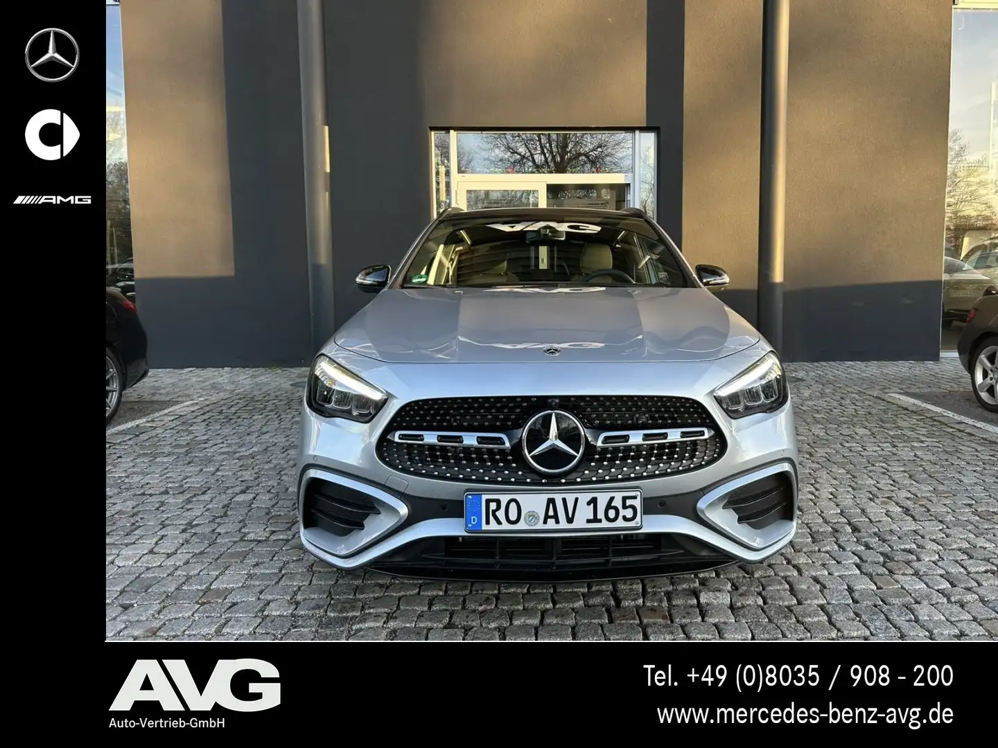 Mercedes-Benz GLA 200 GLA 200 AMG Special Edition Pano AHK LED 360° Silber - 2
