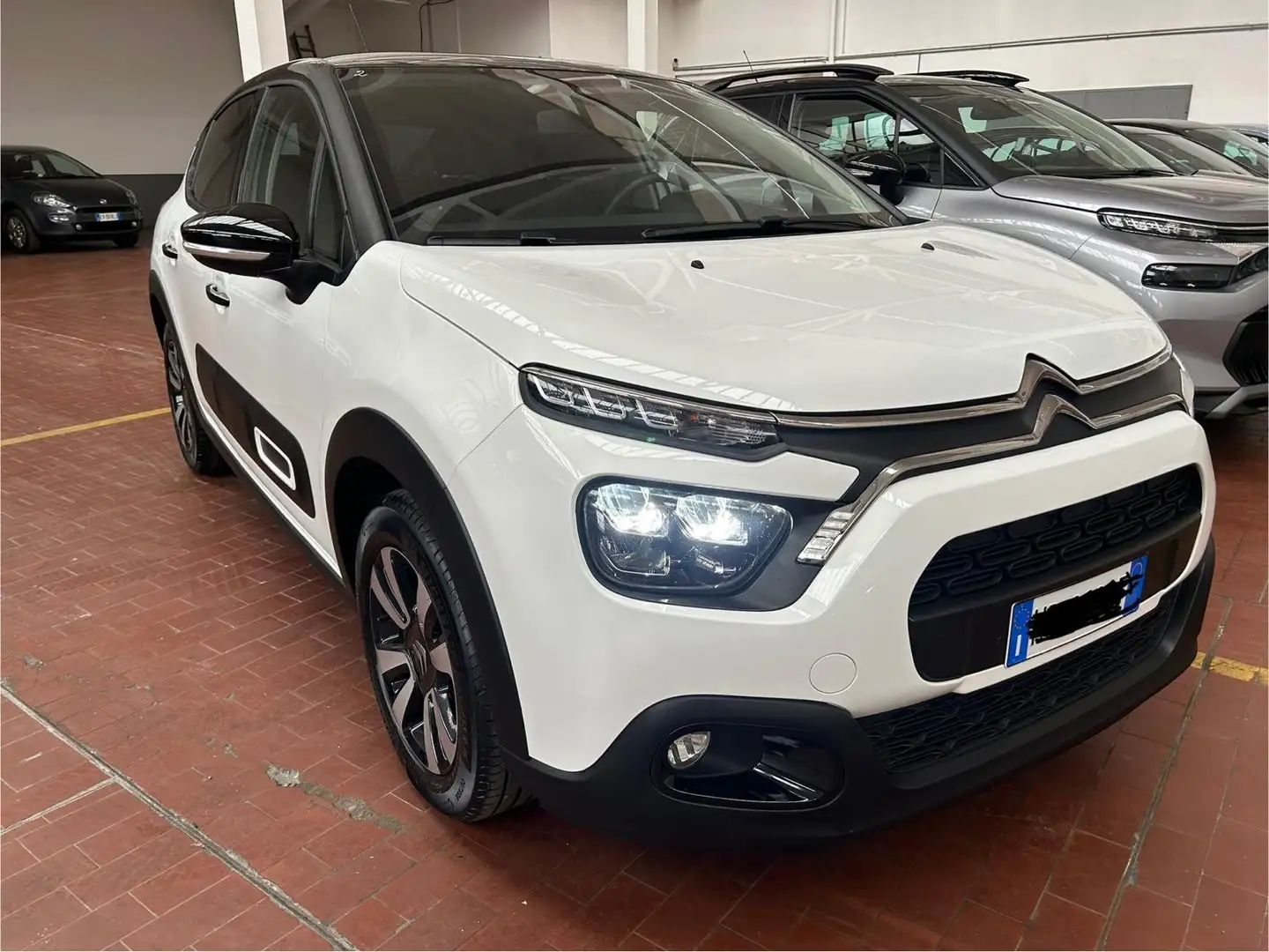 Citroen C3 C3 1.2 puretech Shine 82cv Bianco - 1