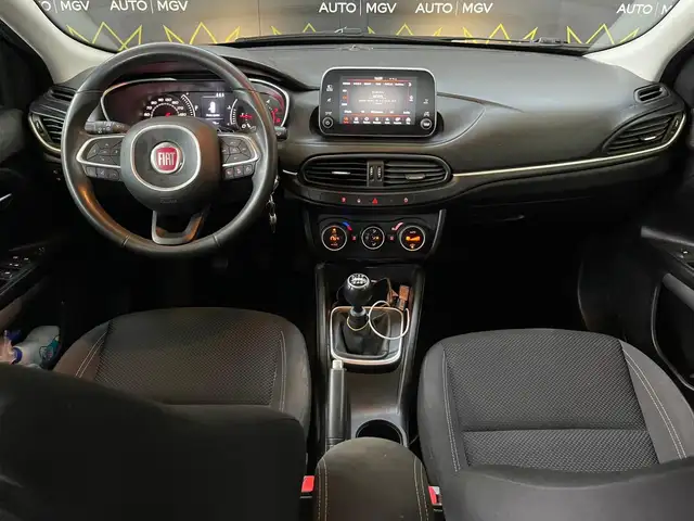 Fiat Tipo view 9