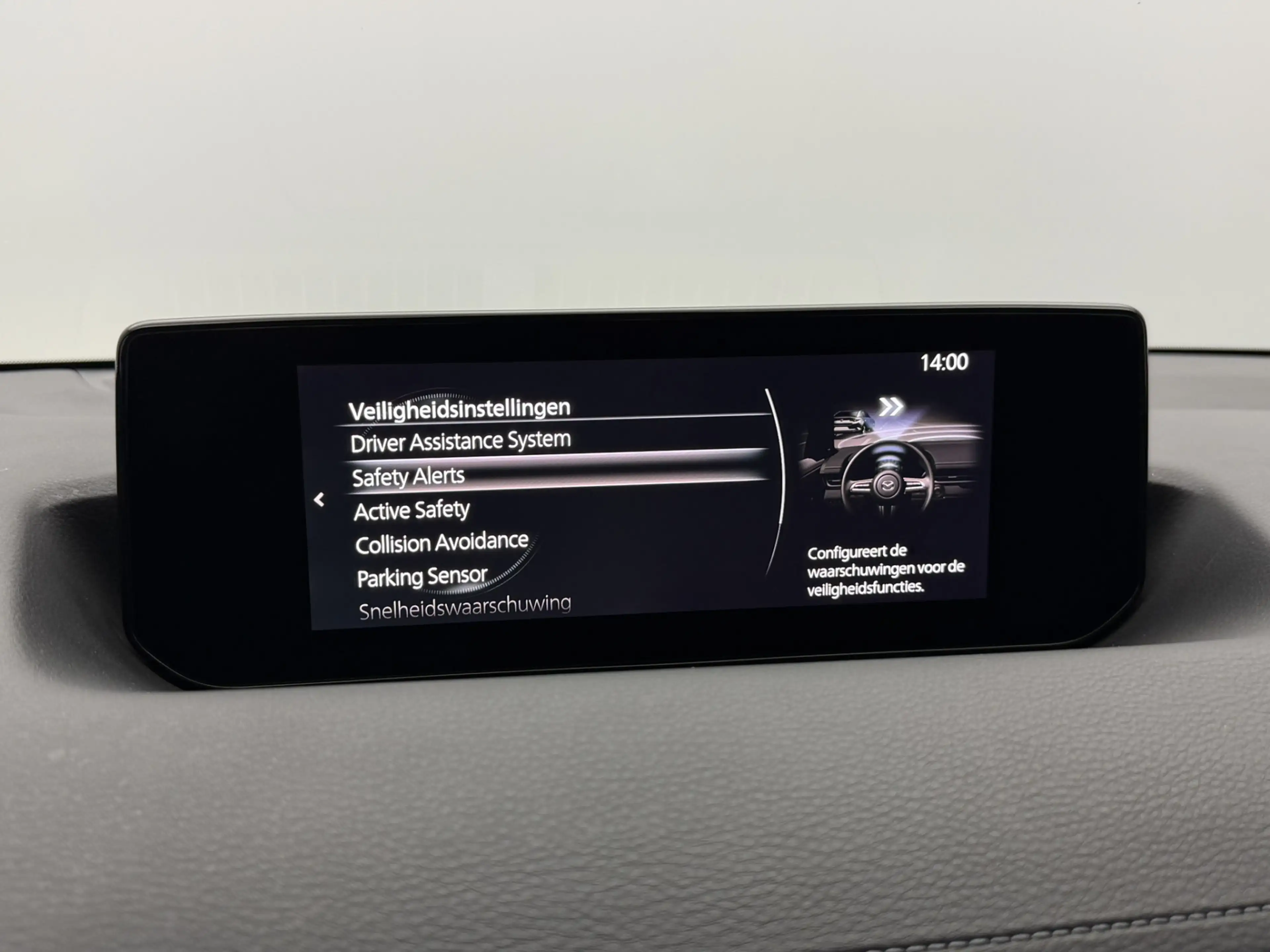 Mazda MX-30 e-SkyActiv 145 36 kWh SOH 91,9% | Head-up Display — photo 14