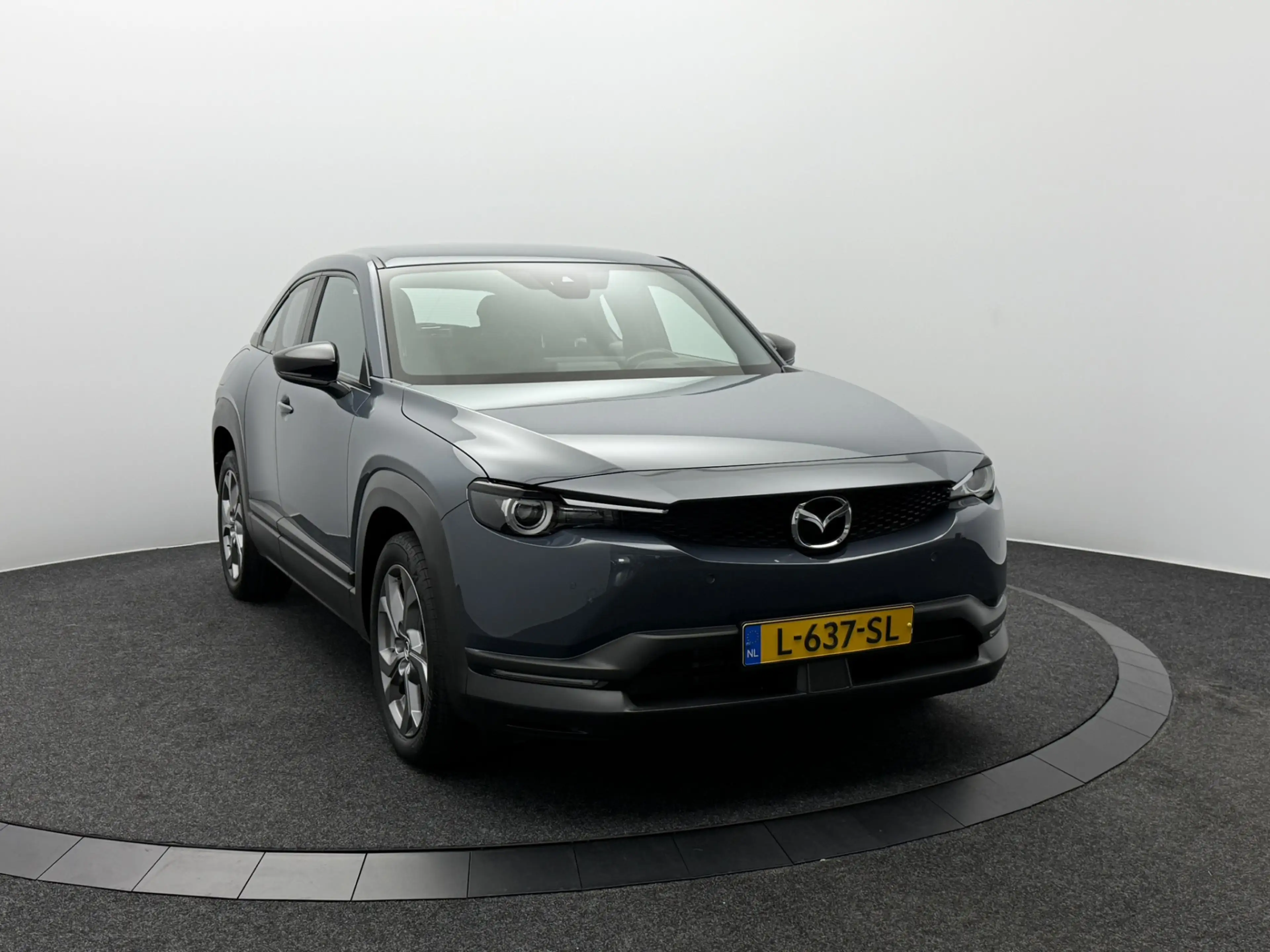 Mazda MX-30 e-SkyActiv 145 36 kWh SOH 91,9% | Head-up Display — photo 8