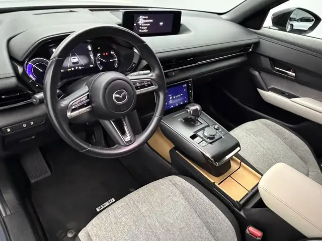 Mazda MX-30 view 11