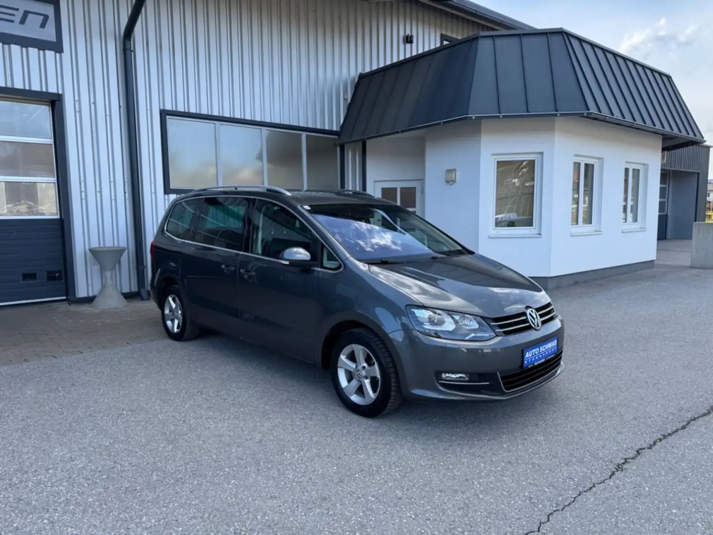 Volkswagen Sharan DSG 2.0 TDI *7SITZER, AHV* Grau - 1