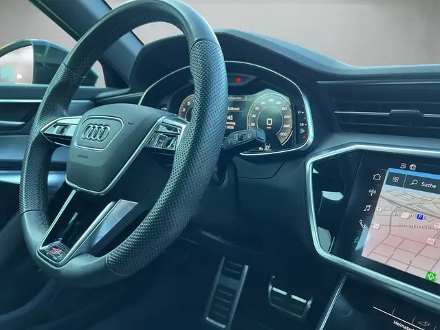 Audi A6 Avant view 8