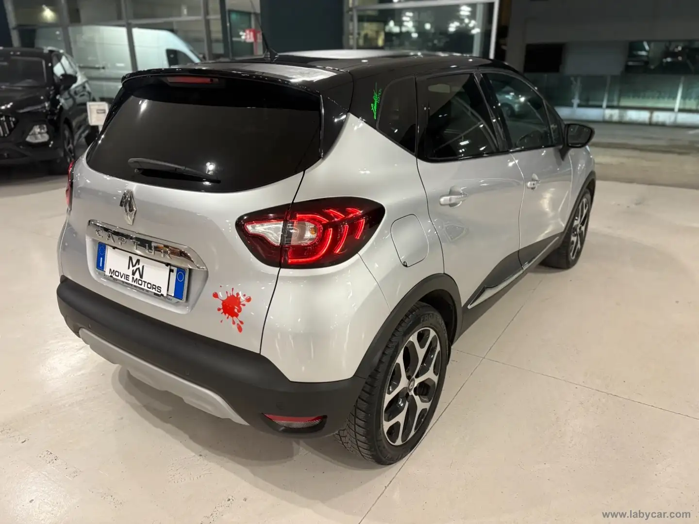 Renault Captur TCe 90 CV Techno + GPL Grijs - 2