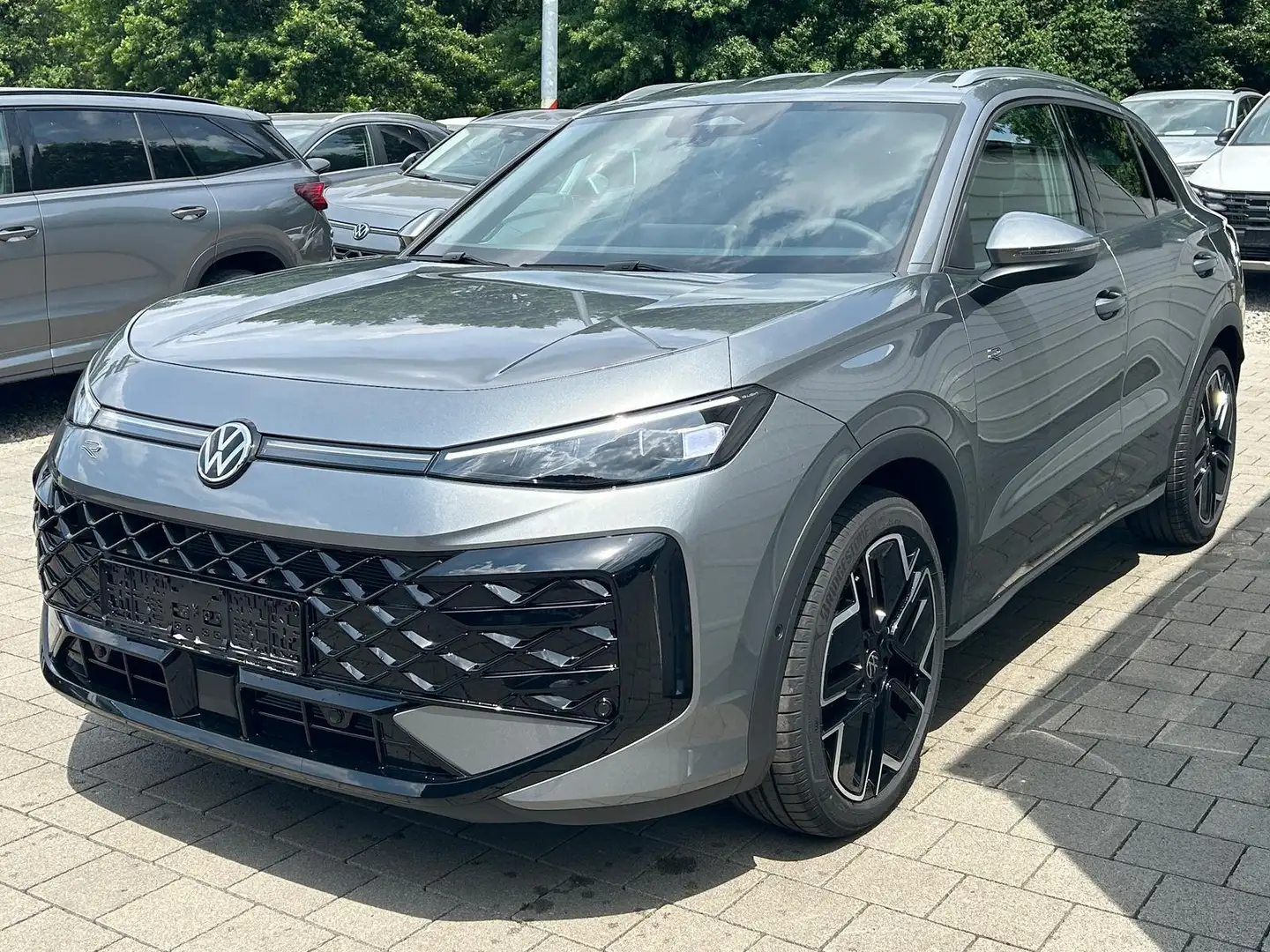 Volkswagen T-Roc R-Line 1.5 eTSI DSG Neues Modell*AHK*Matrix*19"... Grau - 2