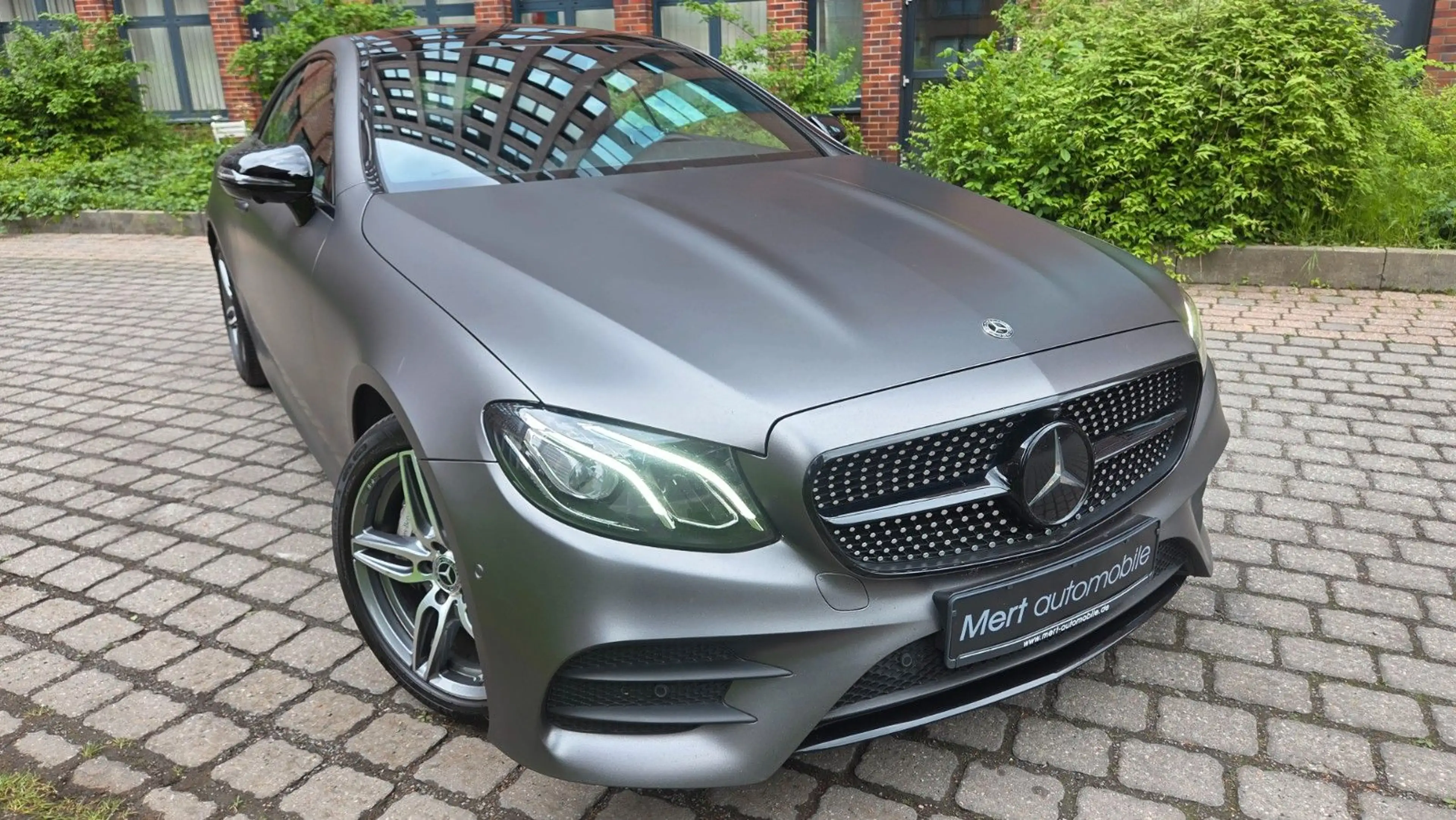 Mercedes-Benz E 450 E Coupe 4Matic*AMG*NIGHT*PANO*DISTRO*360°