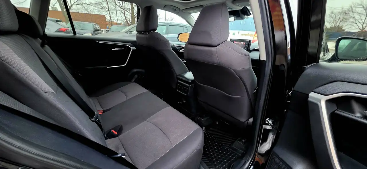 Toyota RAV 4 снимка Toyota RAV 4