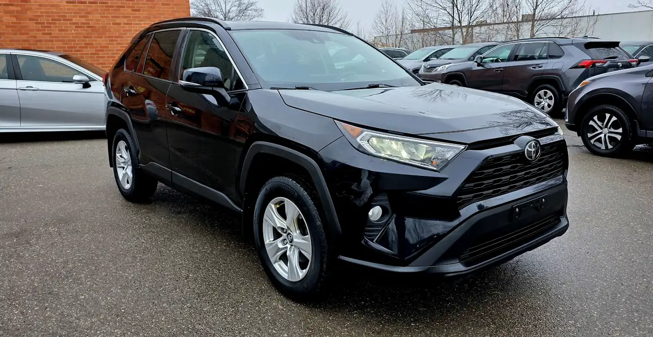 Toyota RAV 4 снимка Toyota RAV 4