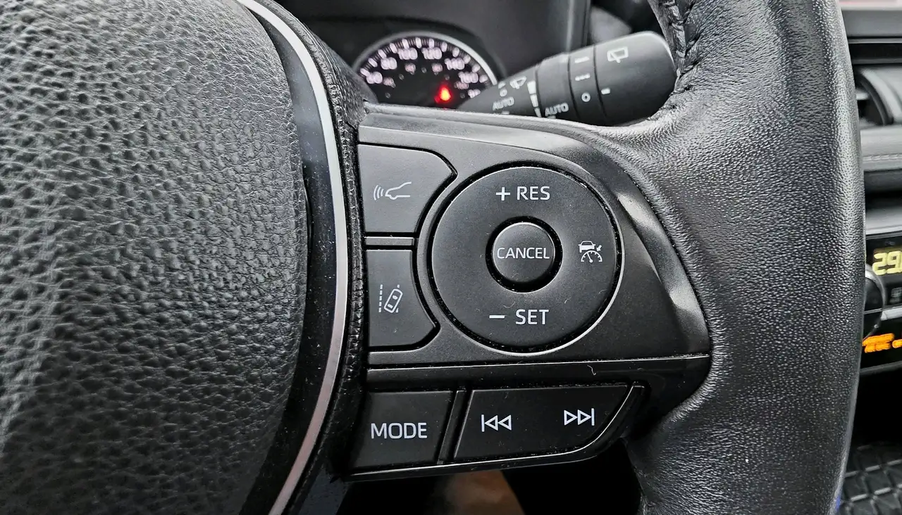 Toyota RAV 4 снимка Toyota RAV 4