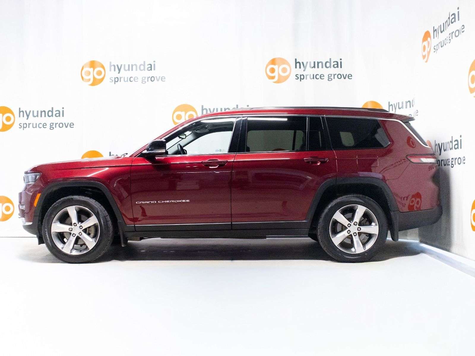 2021 Jeep Grand Cherokee Limited: 4X4, Panoramic Moonroof, Heating/Cooling — снимка 1