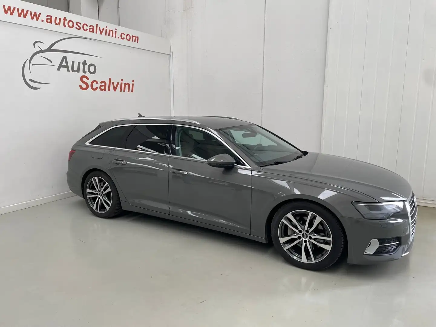 Audi A6 Avant 45 3.0 TDI 245CV quattro ultra S tronic Gris - 1