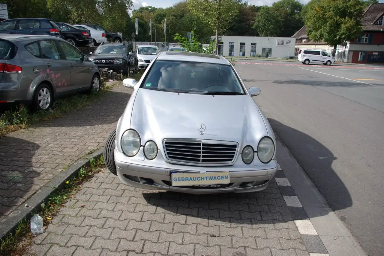 Mercedes-Benz CLK 230 KOMPRESSOR * Vollausstattung*, foto 1