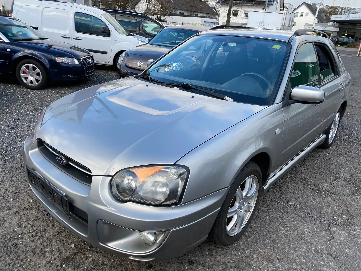Subaru Impreza Kombi 2.0 GX 4x4 Gris - 1