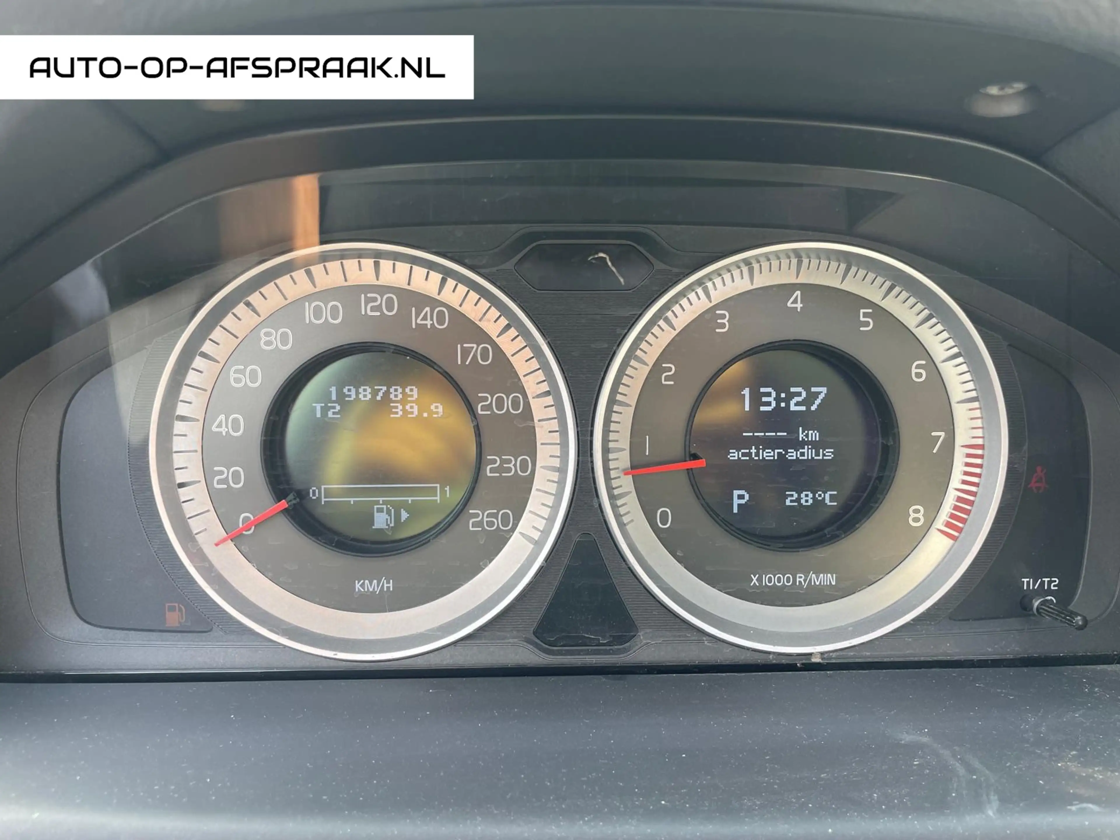 Volvo V70 1.6 T4 Pano Trekhaak Leer Navi Memory — photo 14