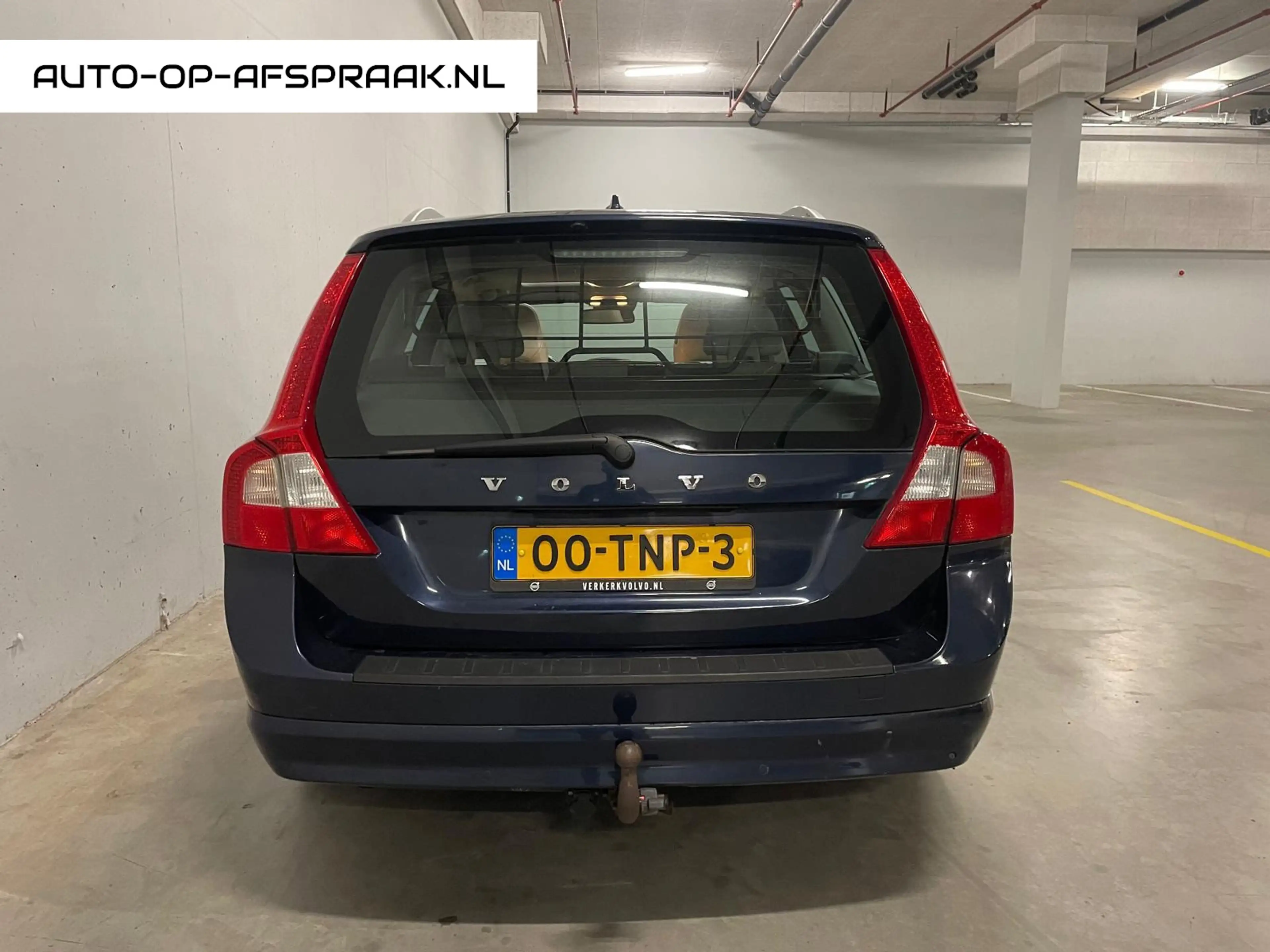 Volvo V70 1.6 T4 Pano Trekhaak Leer Navi Memory — photo 6