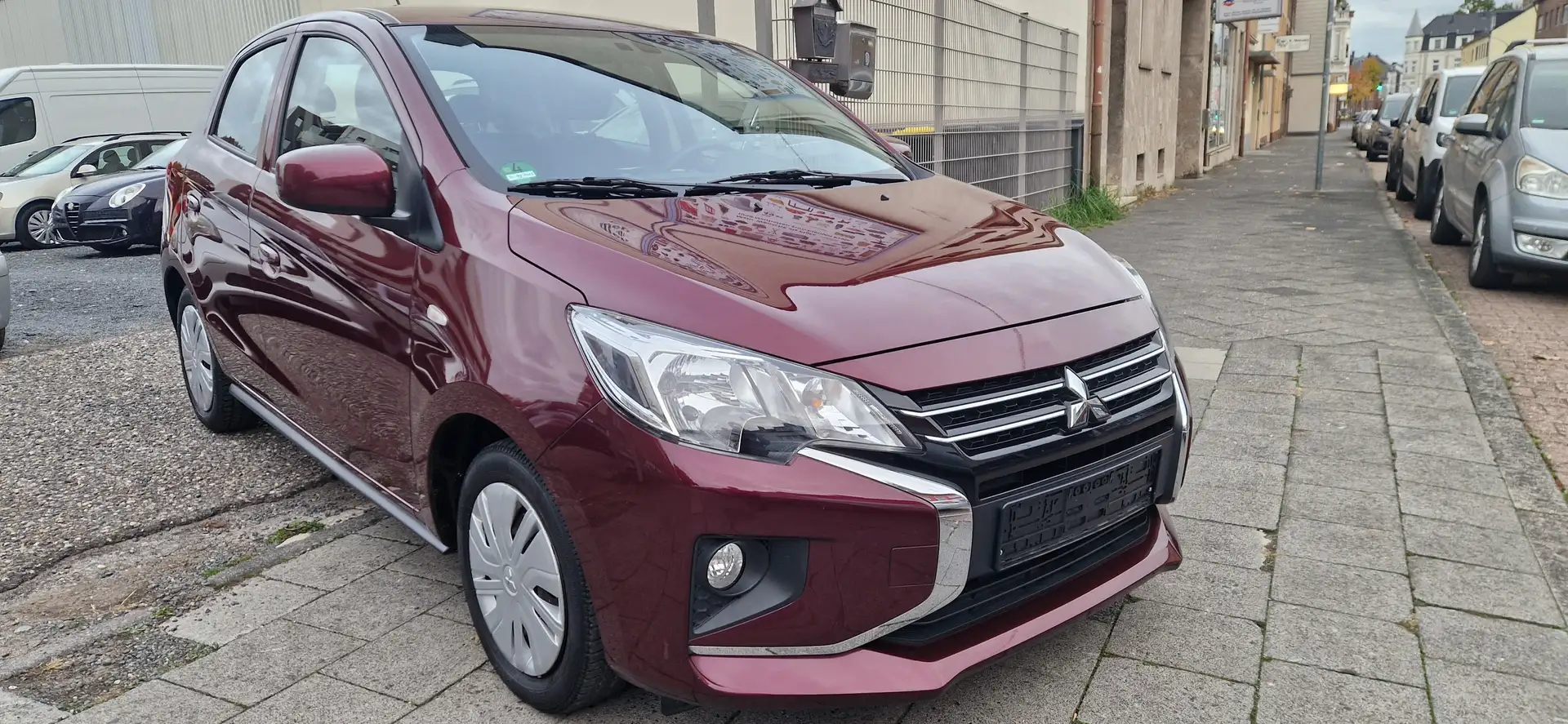 Mitsubishi Space Star Space Star 1.0 Plus Brun - 2