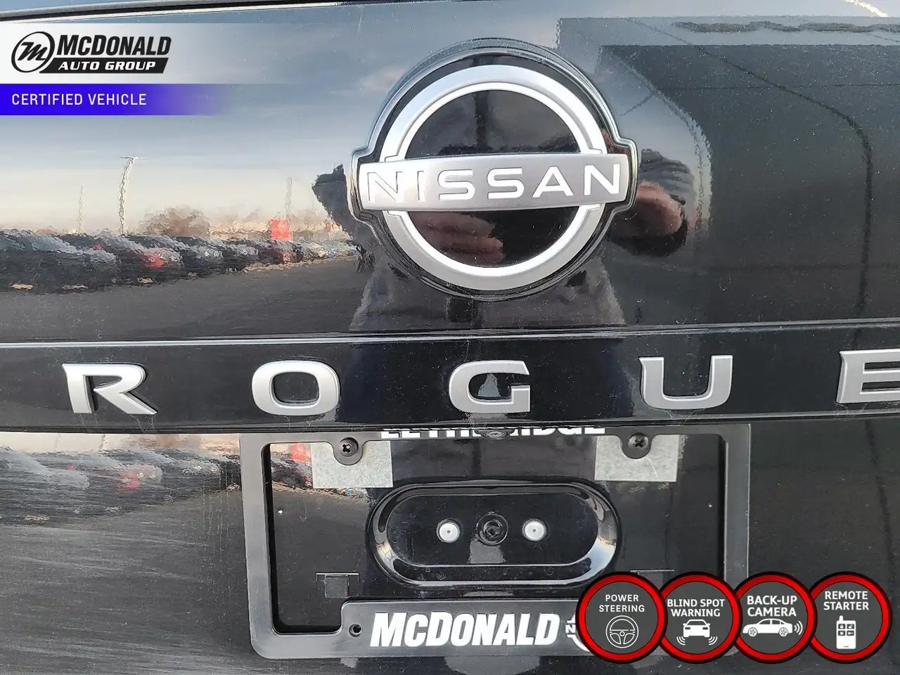 Nissan Rogue снимка Nissan Rogue
