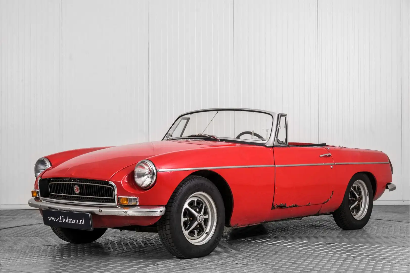 MG B Type 1.8 Roadster Overdrive Rouge - 1