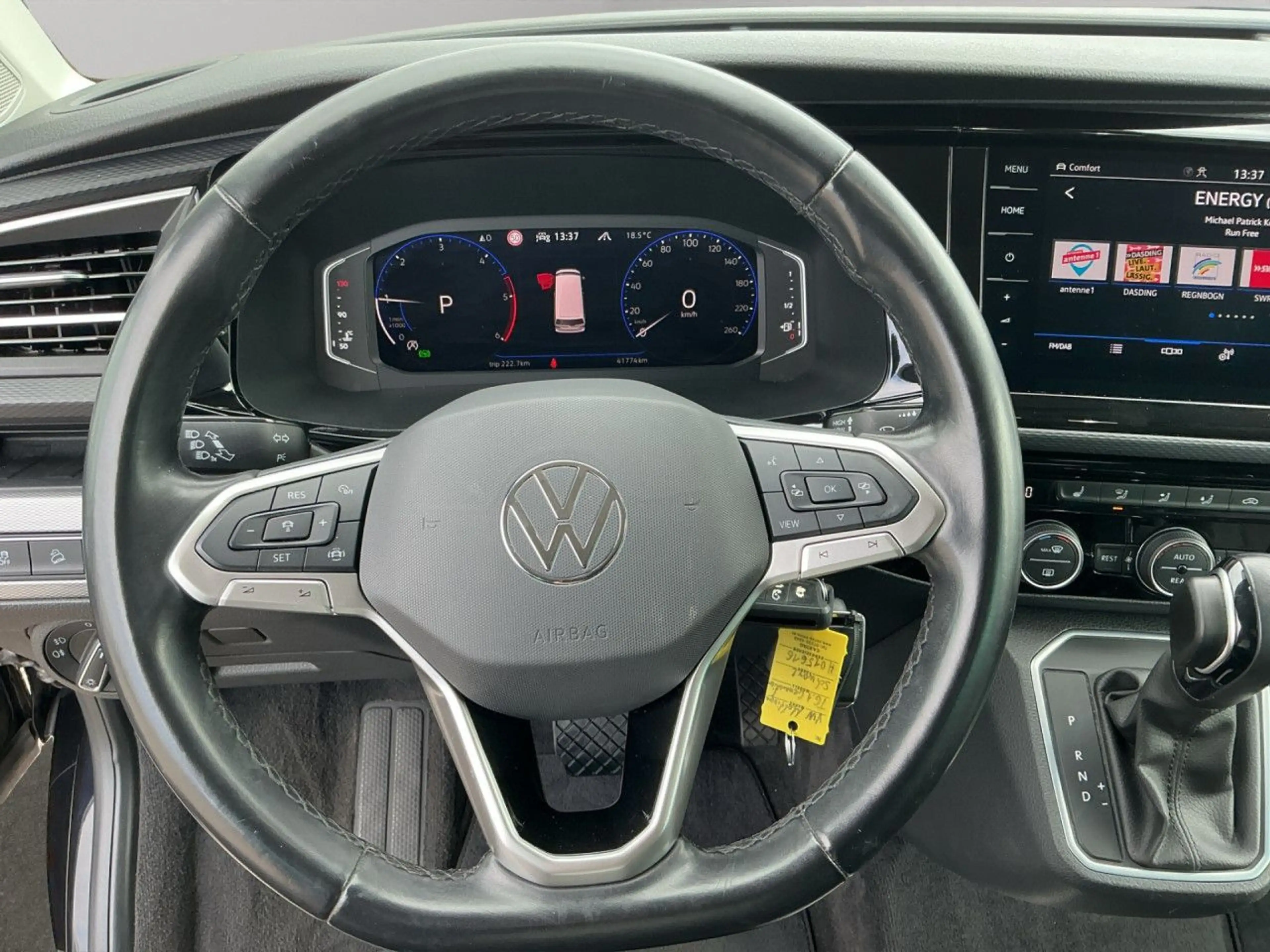 Volkswagen T6.1 Multivan 2.0 TDI DSG 4Motion Generation Six — photo 14
