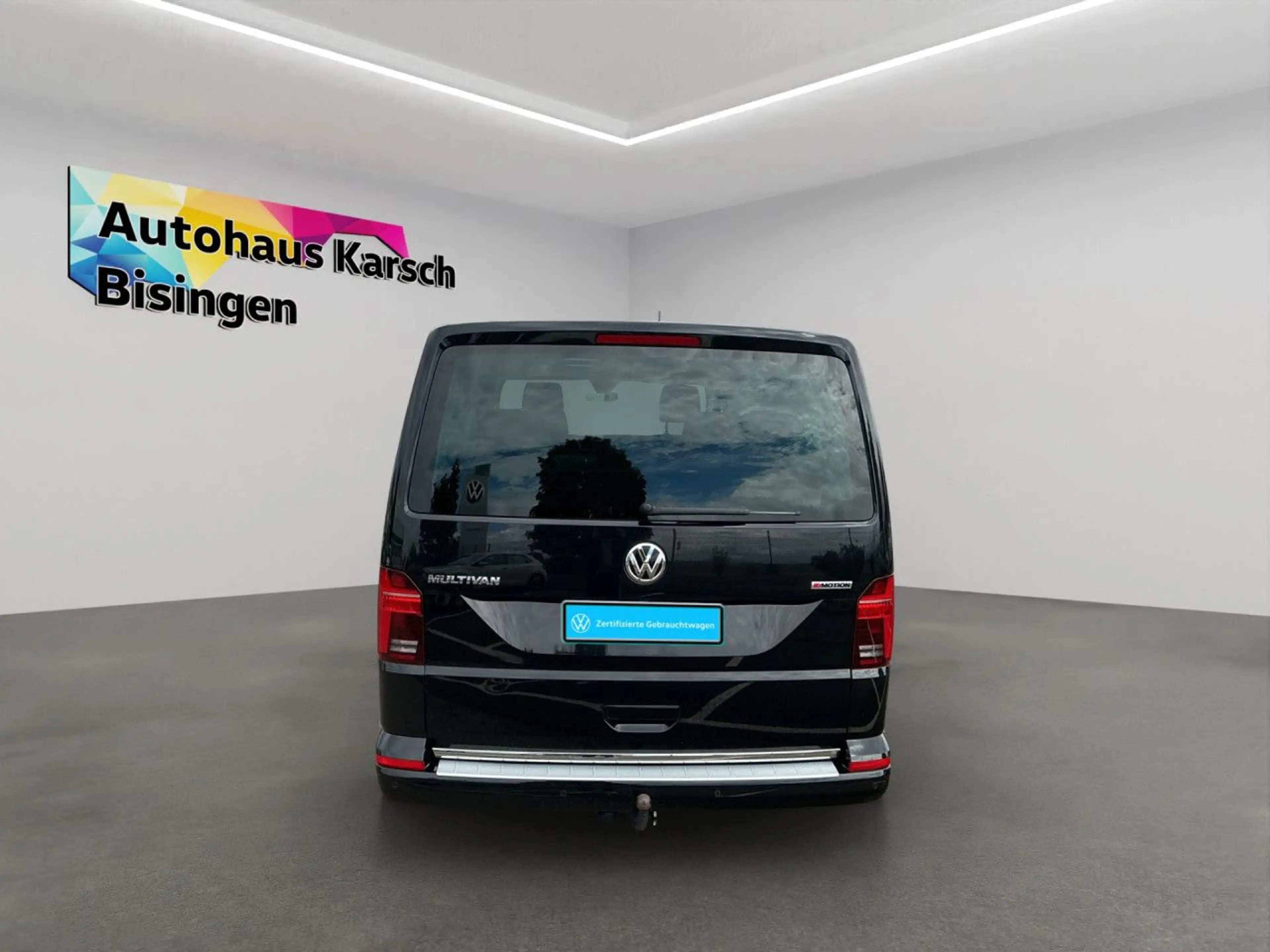 Volkswagen T6.1 Multivan 2.0 TDI DSG 4Motion Generation Six — photo 6