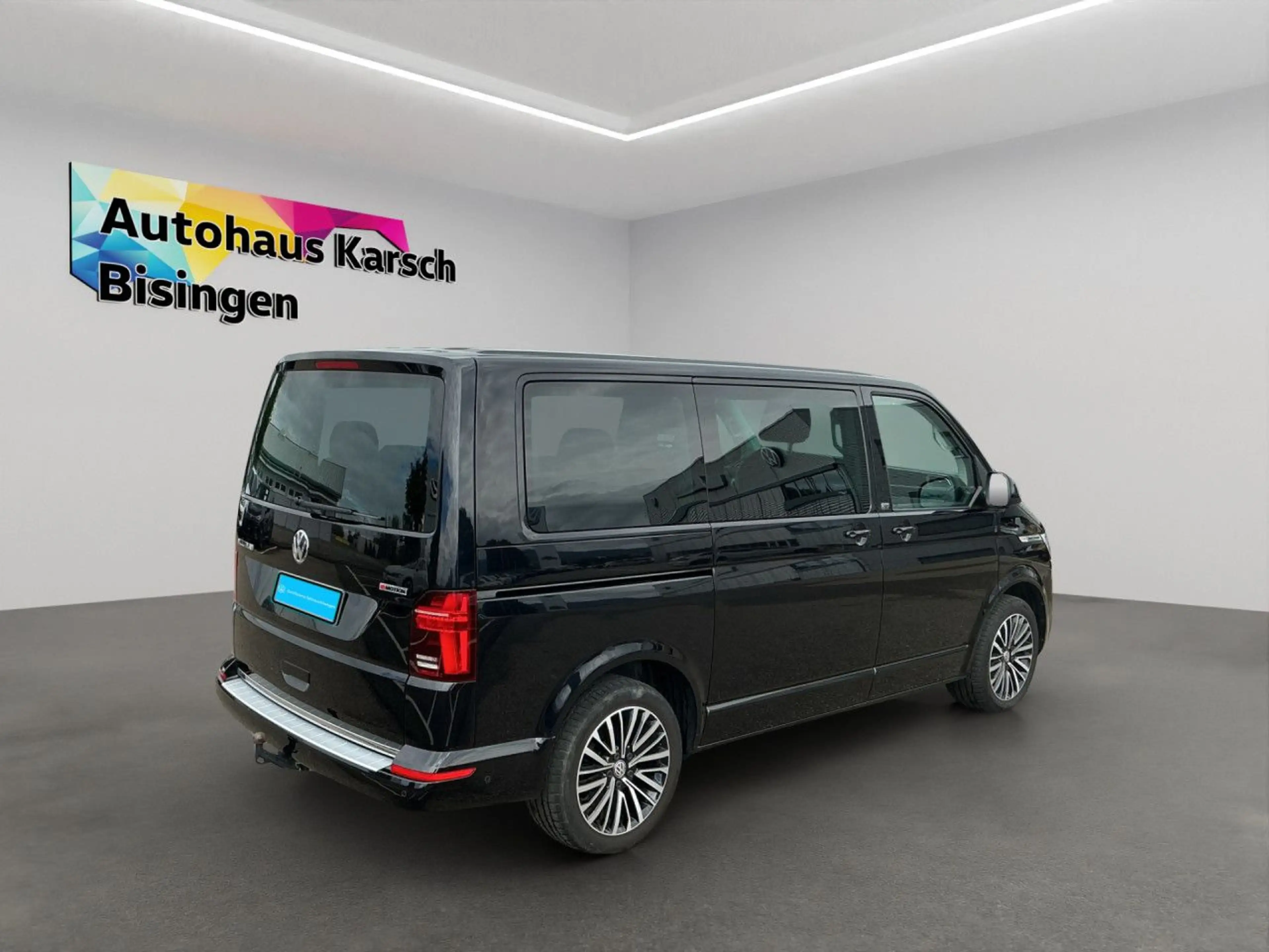 Volkswagen T6.1 Multivan 2.0 TDI DSG 4Motion Generation Six — photo 7