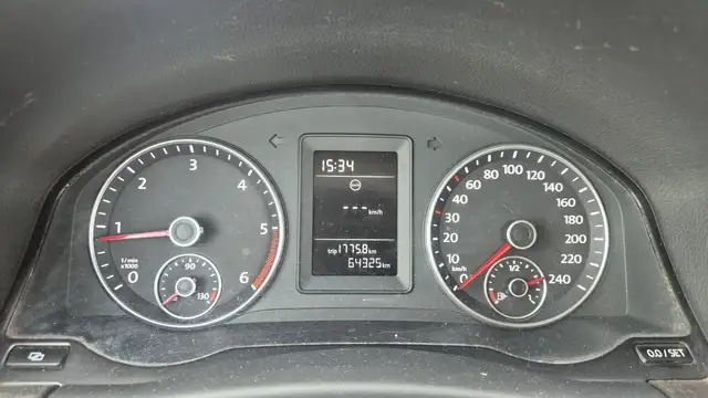Volkswagen Golf Plus view 12
