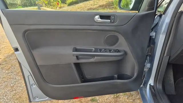 Volkswagen Golf Plus view 7