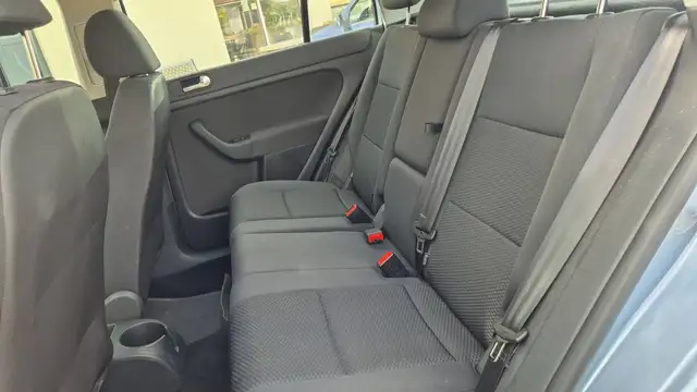 Volkswagen Golf Plus view 9