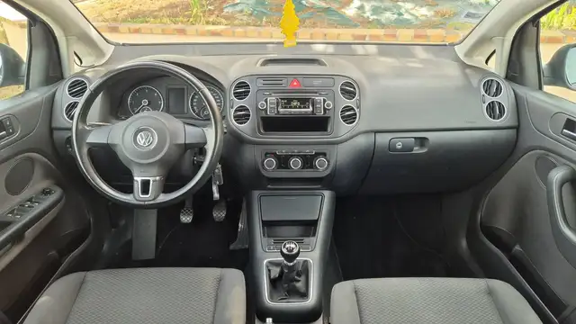 Volkswagen Golf Plus view 11