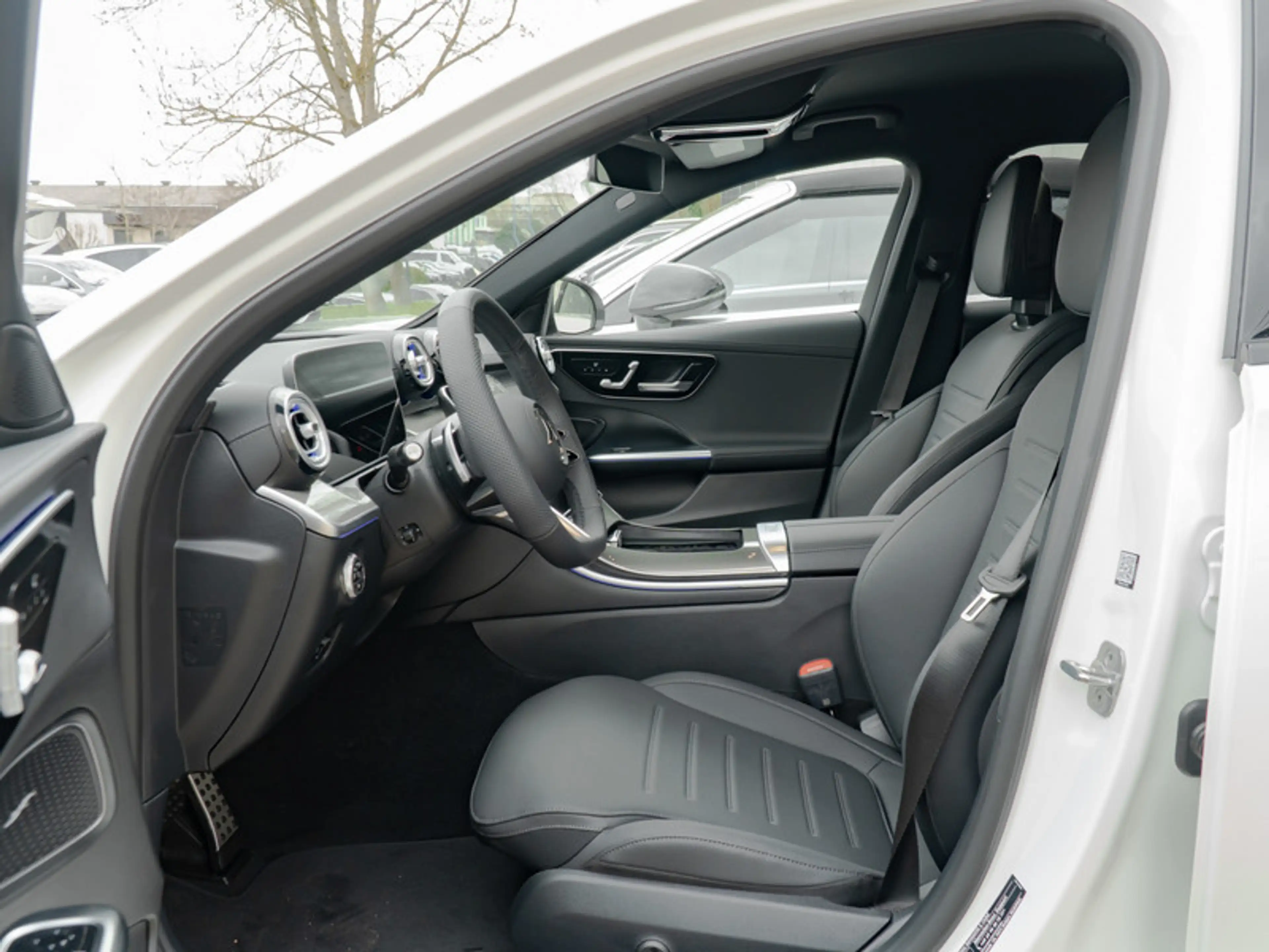 Mercedes-Benz C 200 AMG-Sport/DIGITAL/360/Memo/Night/Distr/18" — photo 9