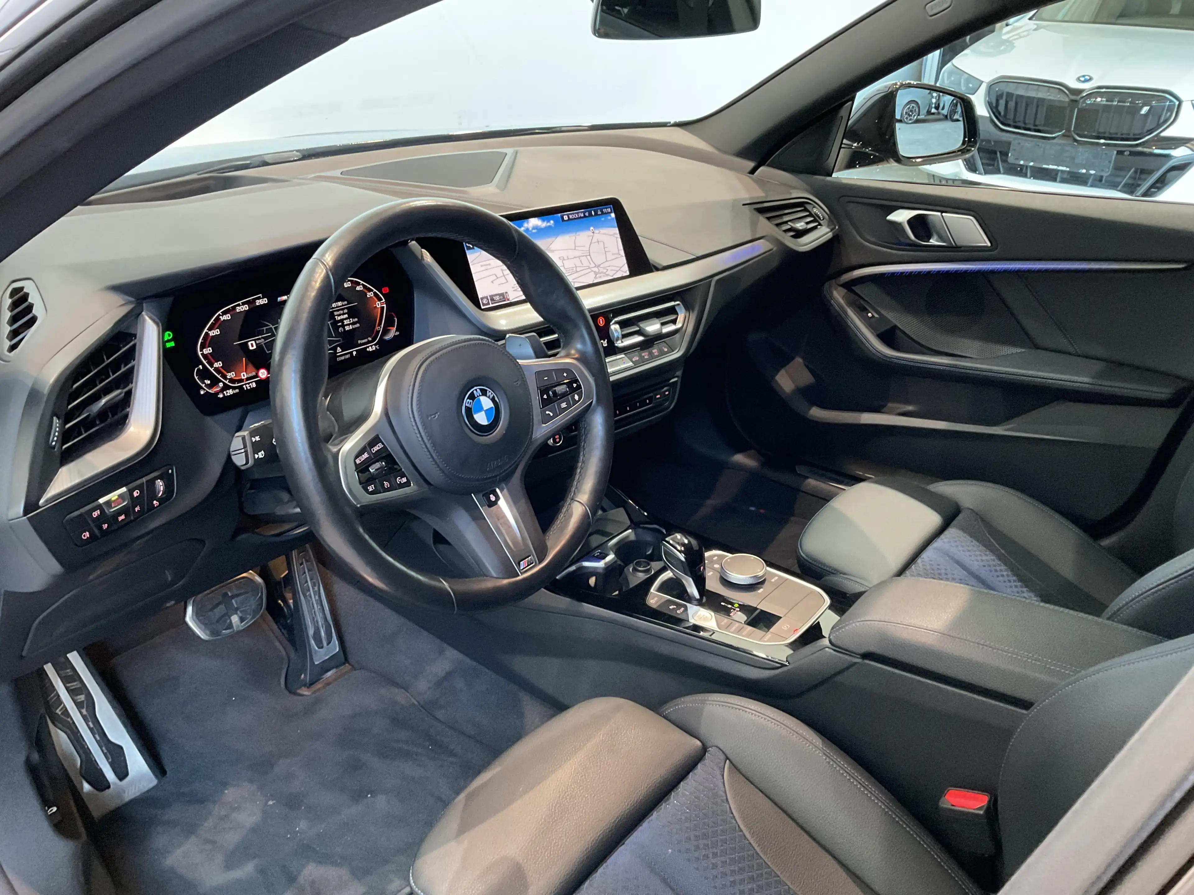 BMW 235 M235i xDrive |elektr. Sitzverst. |Head-Up |HiFi — photo 6