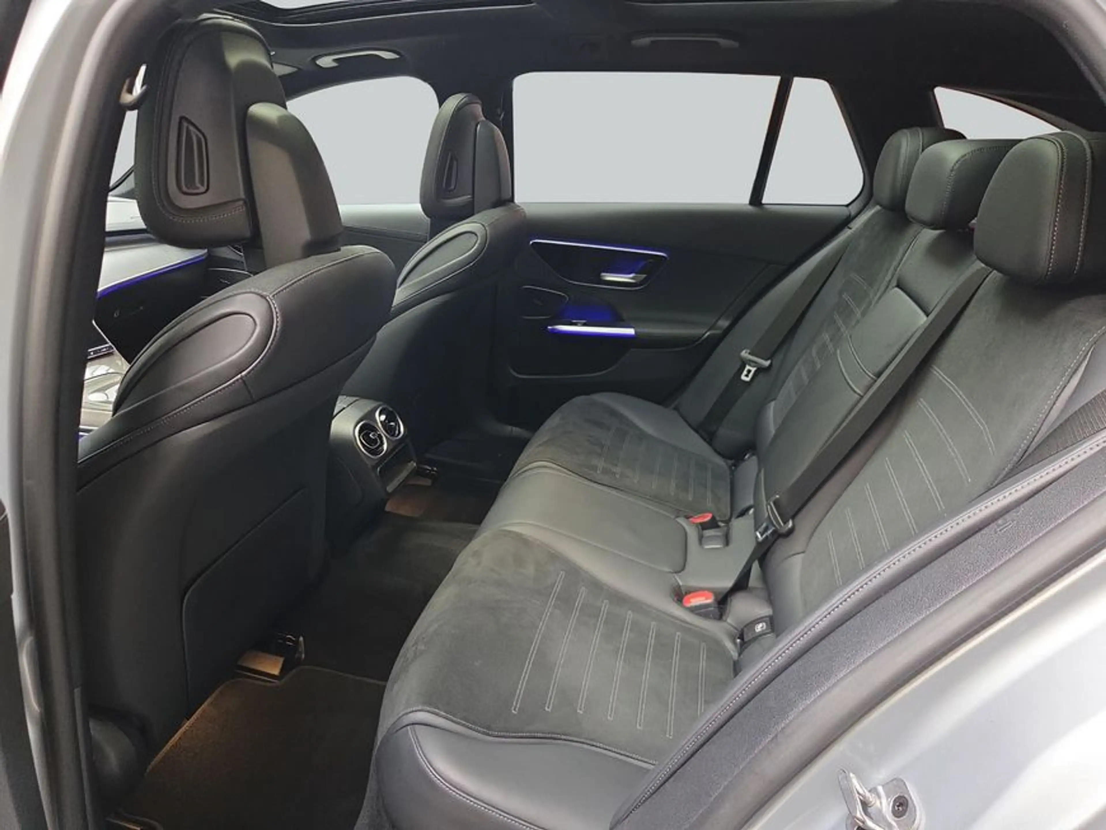 Mercedes-Benz C 300 C-Klasse — photo 11