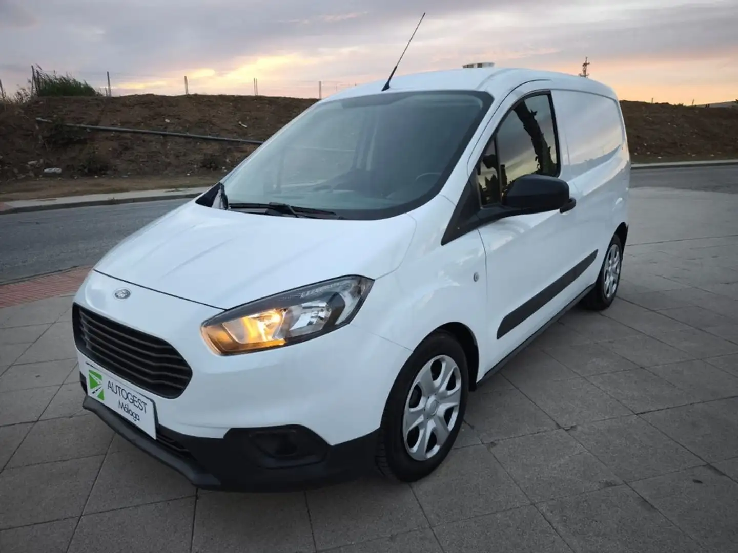 Ford Transit Courier Van 1.5TDCi Limited 100 Blanco - 1