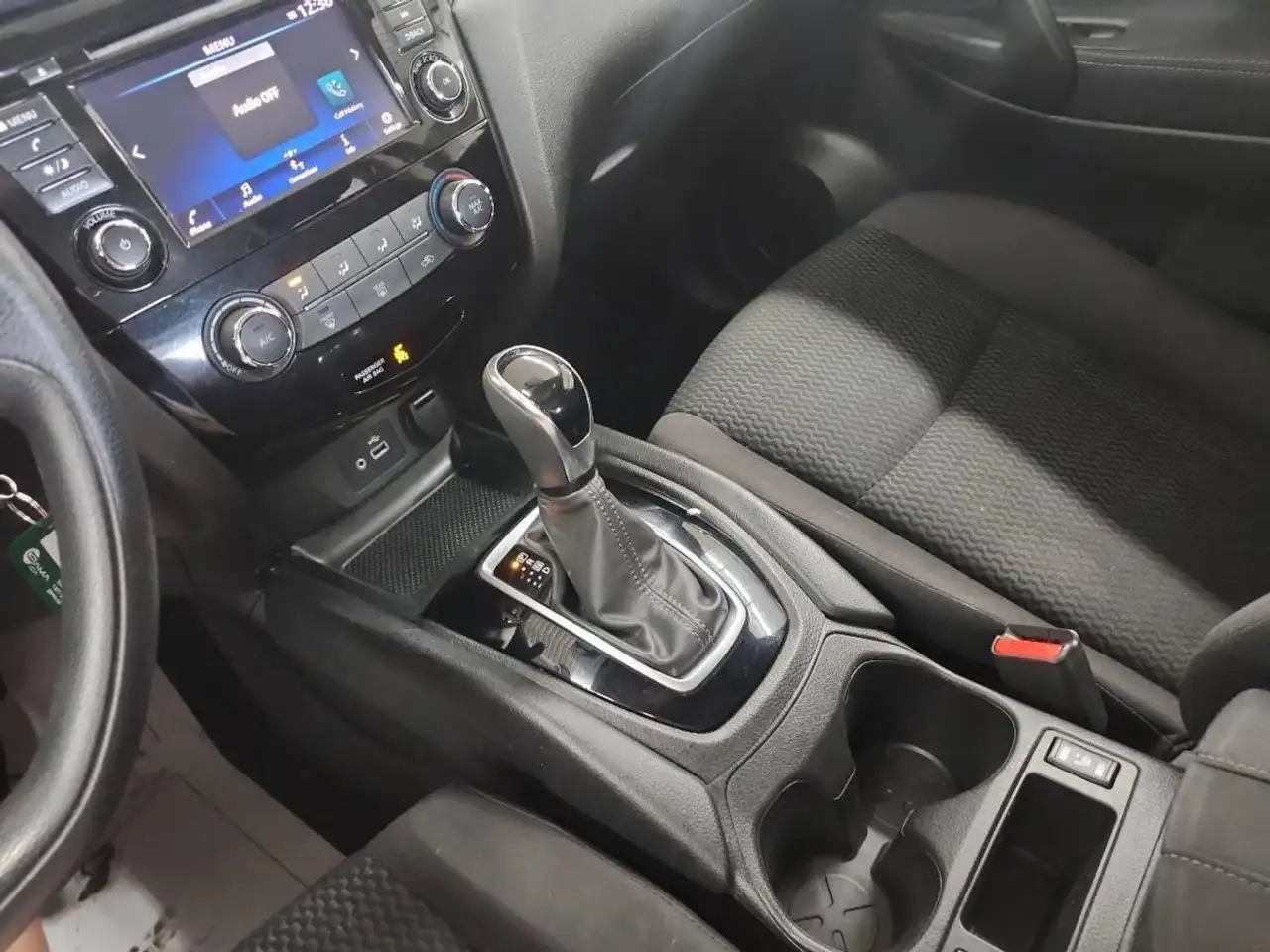 Nissan Qashqai снимка Nissan Qashqai