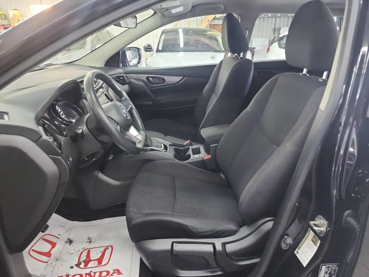 Nissan Qashqai снимка Nissan Qashqai