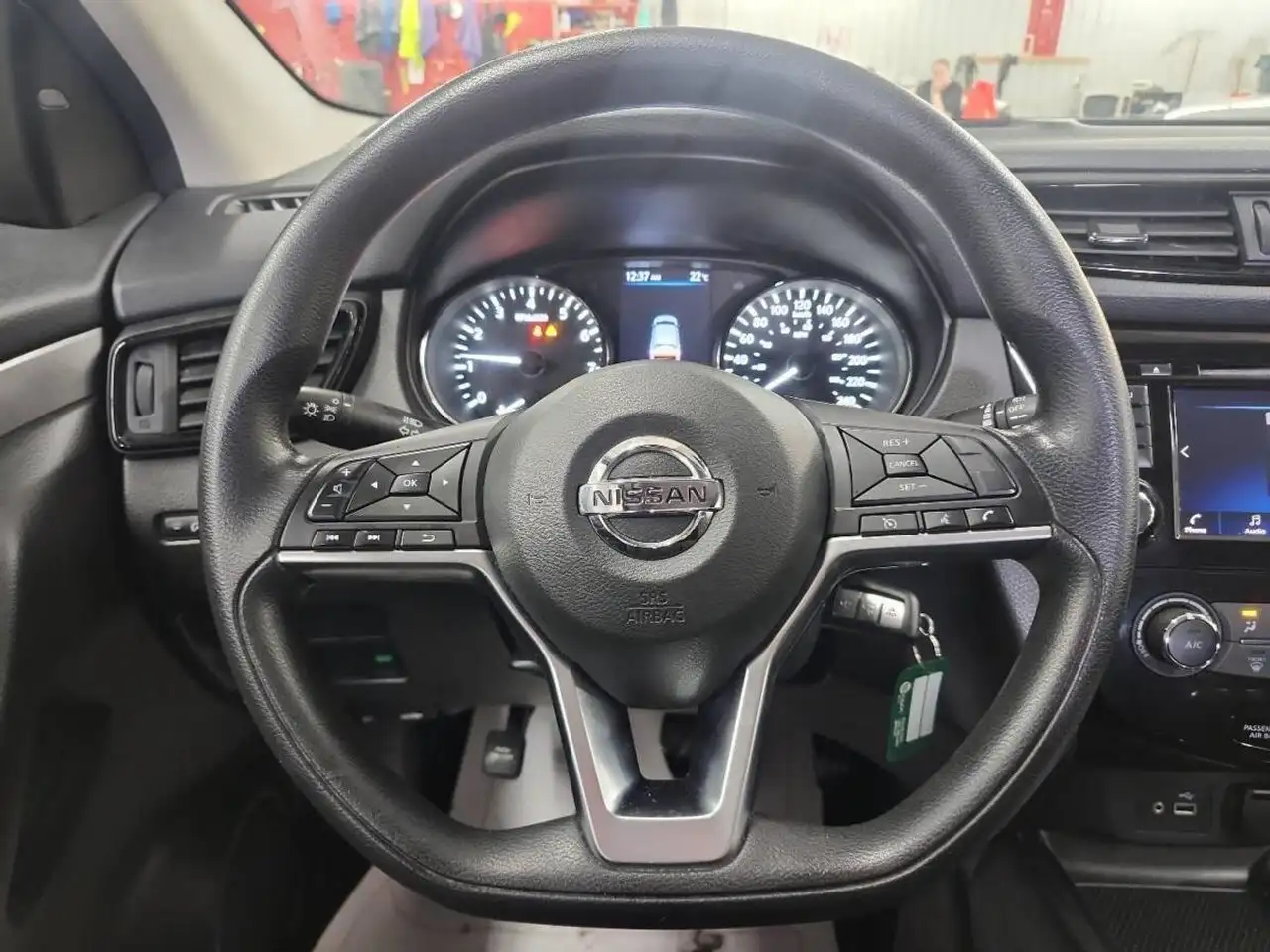 Nissan Qashqai снимка Nissan Qashqai