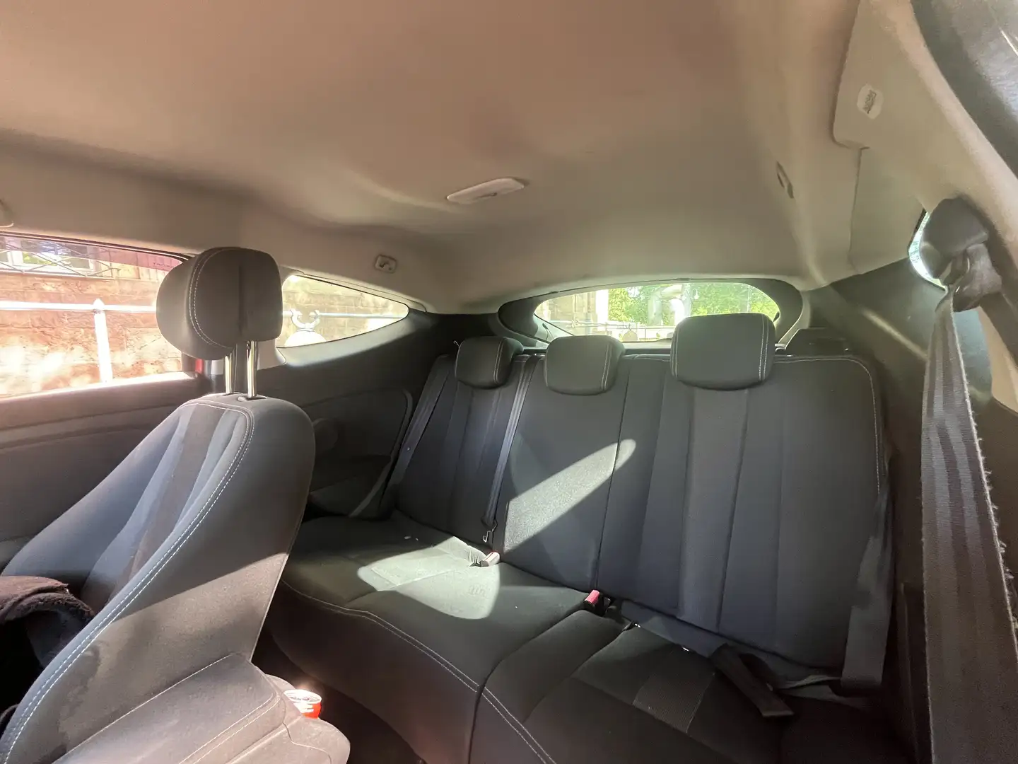 Renault Megane 2.0 140 CVT Coupe Dynamique Rot - 1