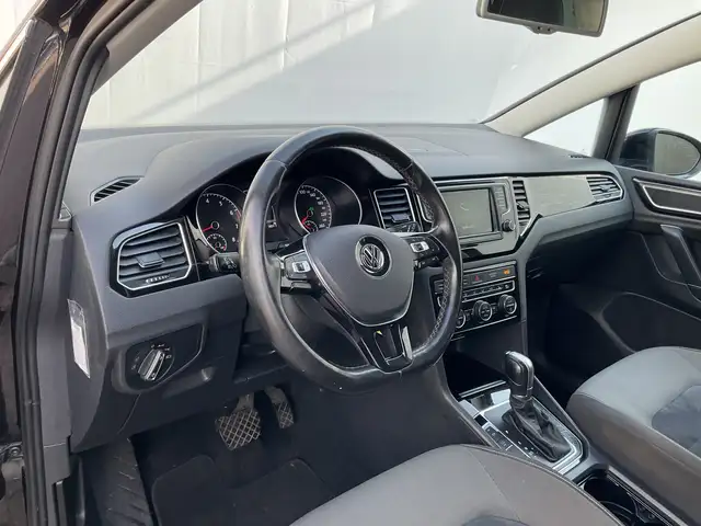 Volkswagen Golf Sportsvan view 12