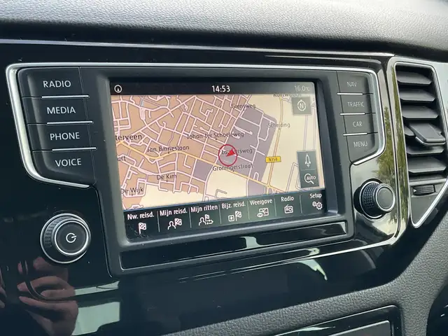 Volkswagen Golf Sportsvan view 9