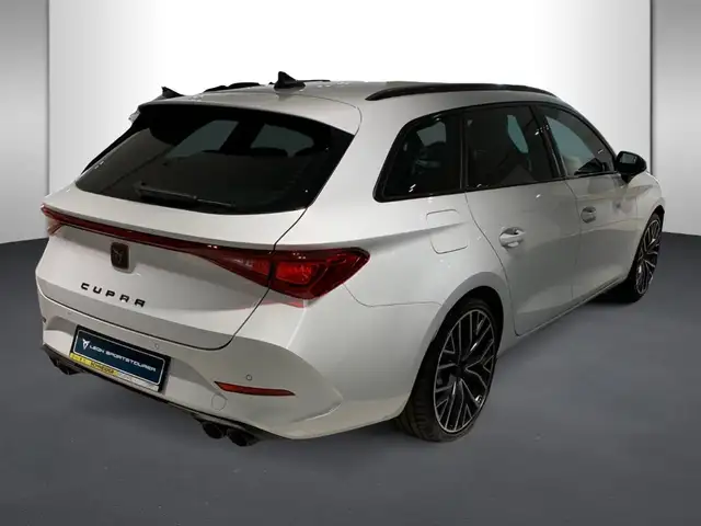 Cupra Leon view 4