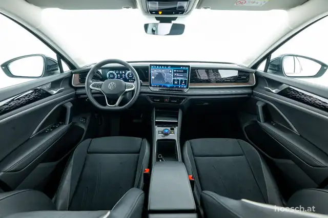 Volkswagen Tayron view 5
