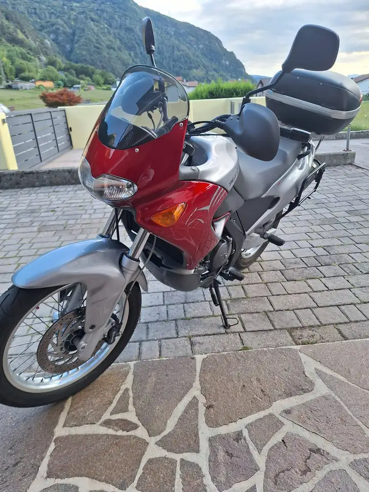 Aprilia Pegaso 650