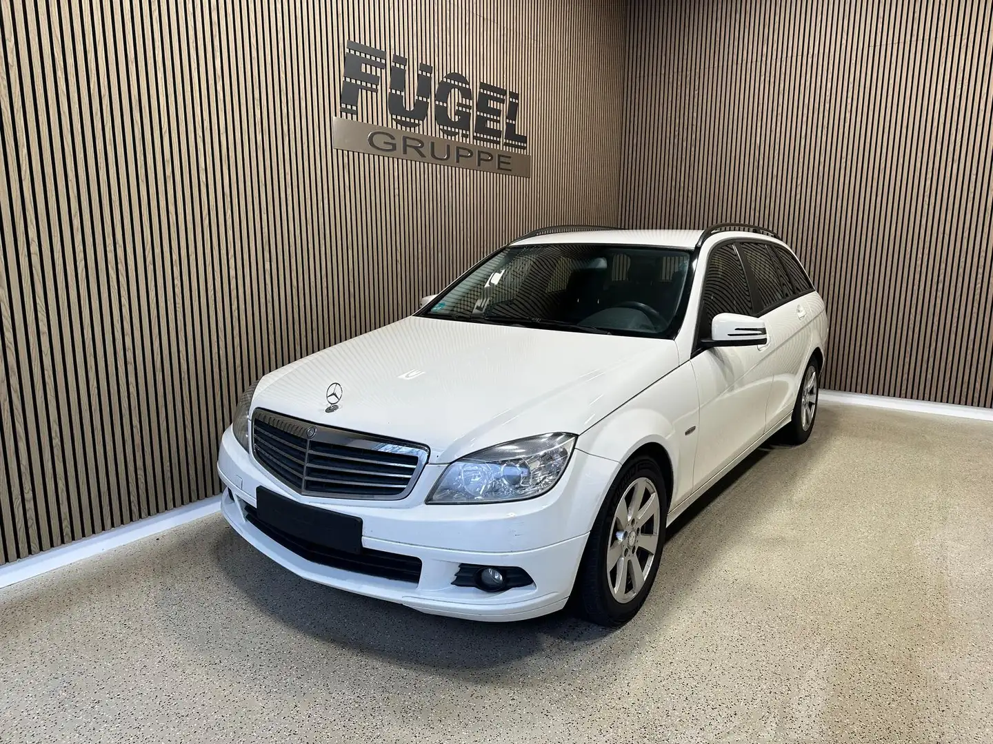 Mercedes-Benz C 200 T CDI 2.1 BlueEfficiency Navi White - 2