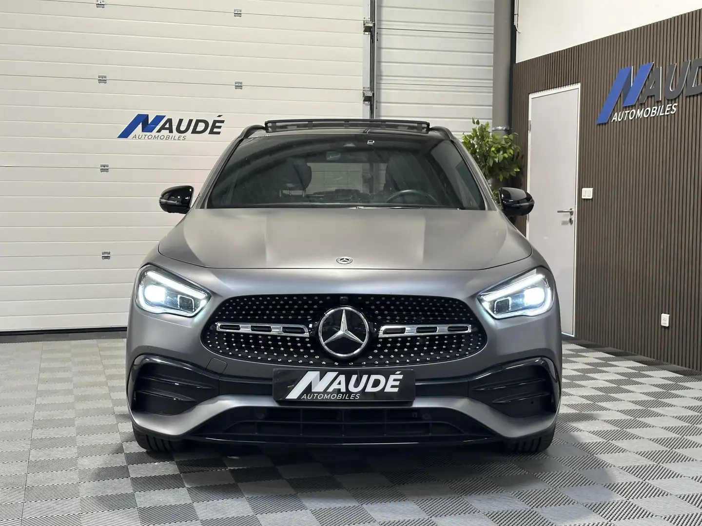 Mercedes-Benz GLA 200 200d 150 ch 8G-DCT AMG LINE Gris - 2