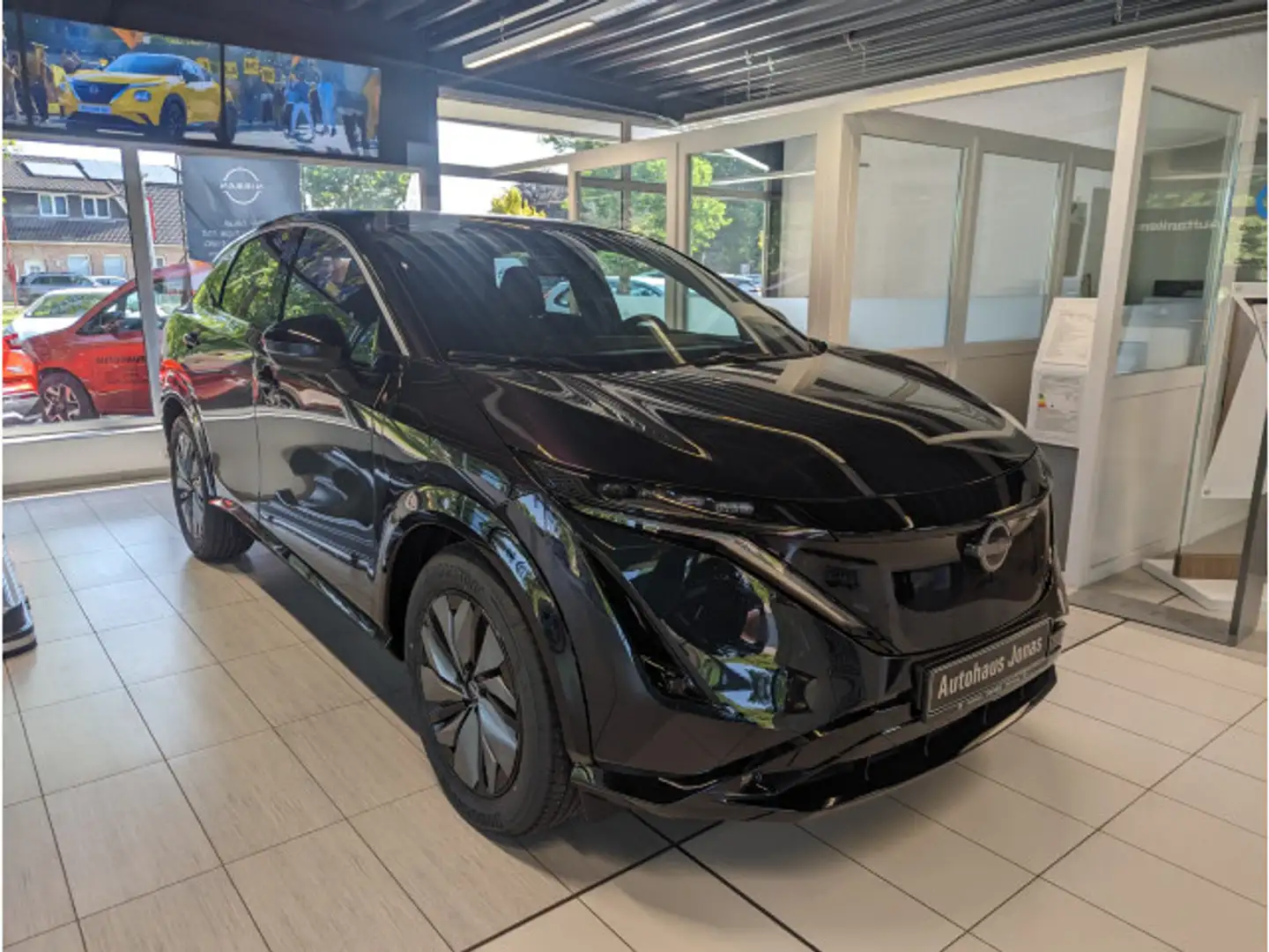 Nissan Ariya Advance Pack, 87 kWh Batterie Grün - 2