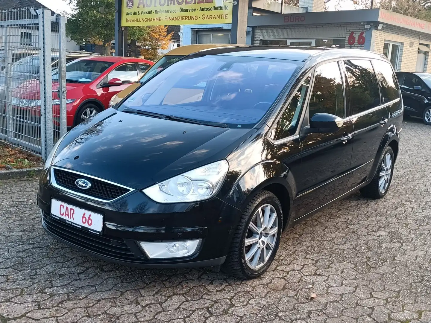 Ford Galaxy Ghia /Automatik / Navi  / Schwarz - 1
