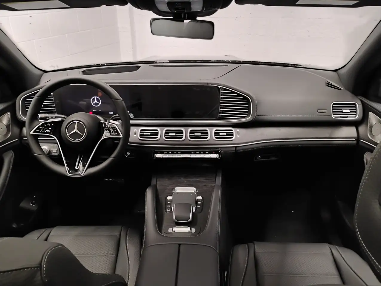 Mercedes-Benz GLE снимка Mercedes-Benz GLE